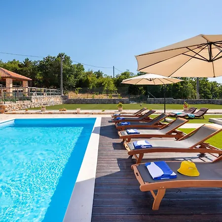 Perva By Interhome *