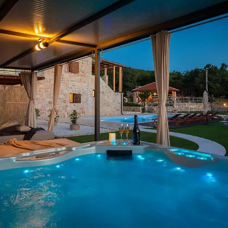 Perva By Interhome Oklaj