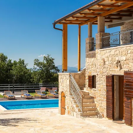 Perva By Interhome *