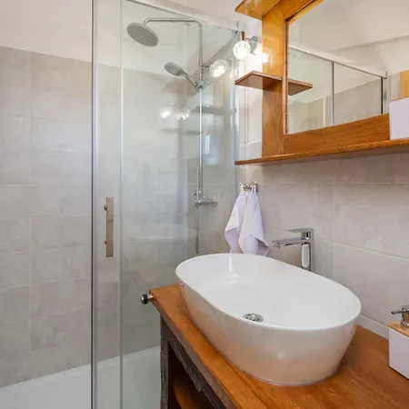 Perva By Interhome *