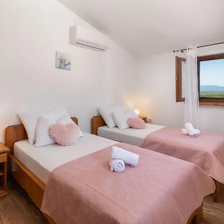 Casa vacanze Perva By Interhome Oklaj